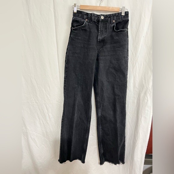 BCBG, Le Chateau, Zara ,H&M and Robel pants
Bundle of 5 - Picture 12 of 16